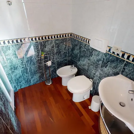 Apartment Superbe Duplex 3 Pieces Au Calme Avec Terrasse, Parking Prive Et Wifi - Fr-1-196-294